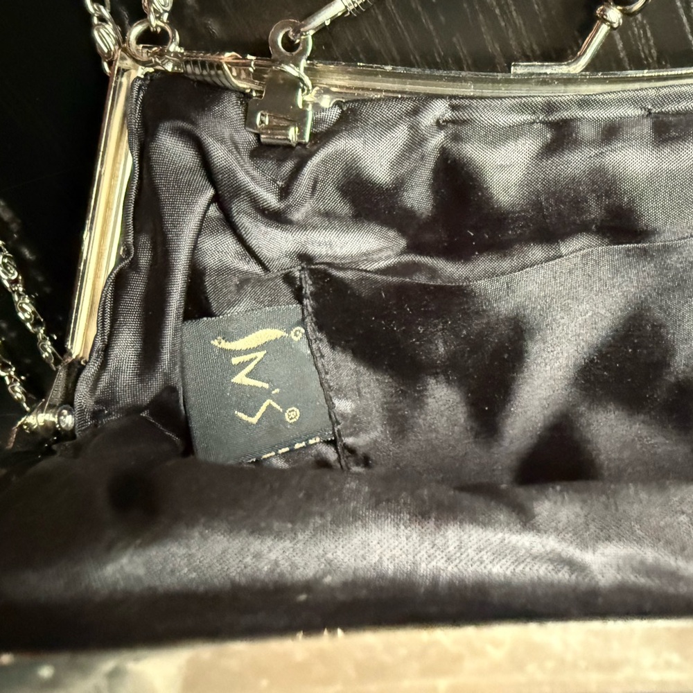 Vintage JNY Floral Beaded Satin Clutch Kiss Lock Evening Bag Black - Picture 8 of 12